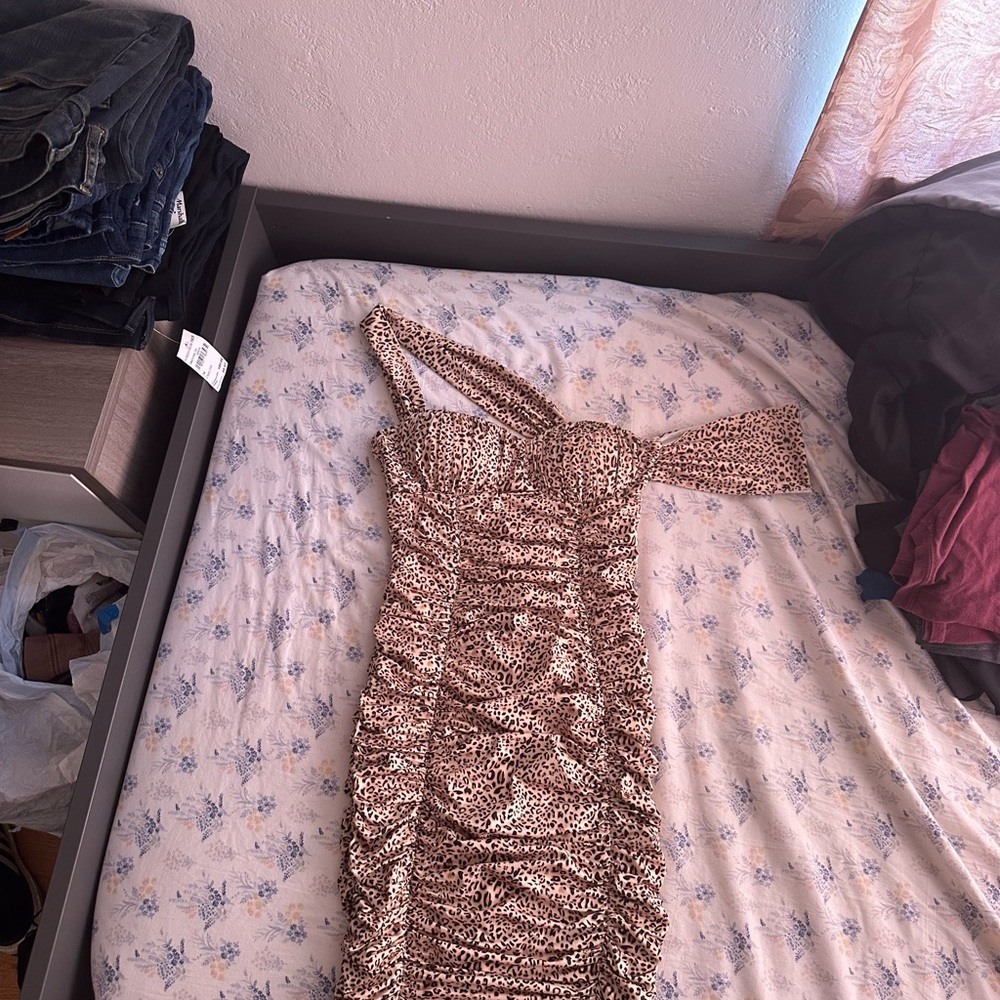 Elegant One Shoulder Leopard Print Dress